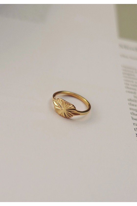 Sunburst Shield Ring