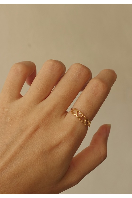 Cutout Heart Ring