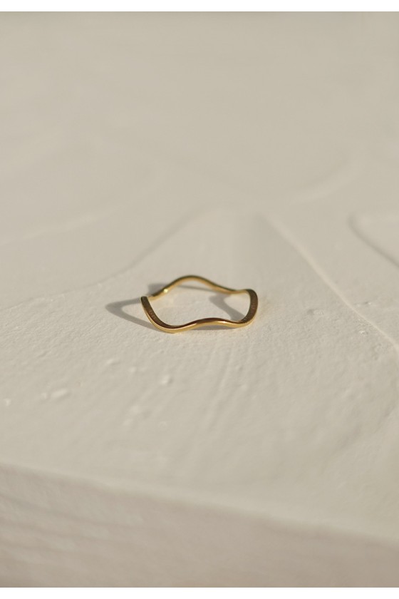 Sleek Wave Ring