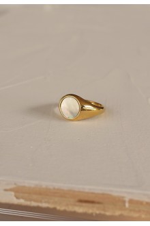 Mother-of-Pearl Signet Ring
