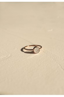 Mother-of-Pearl Solitaire Ring