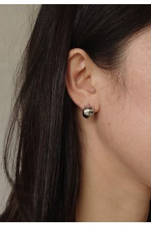Gio Faceted Studs