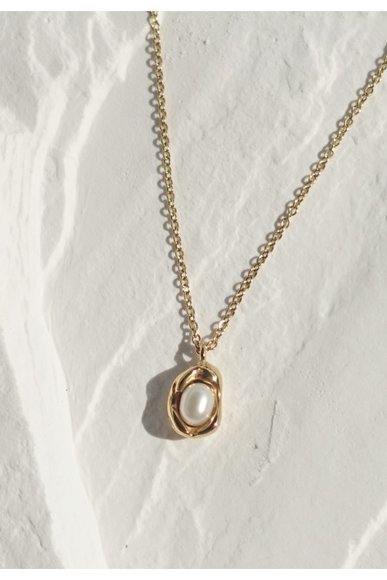 Treasures Pearl Necklace