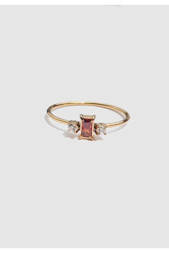 Capraia Garnet Ring