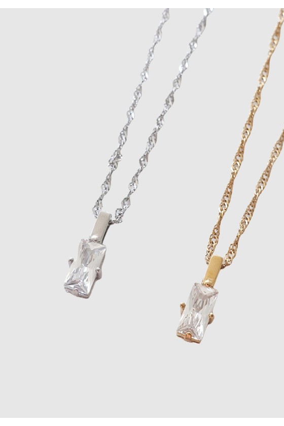 Twist Chain Baguette Necklace