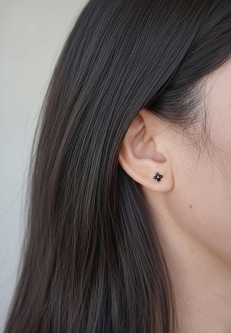 Fleur Mini Stud Earrings Fleur Mini Stud Earrings