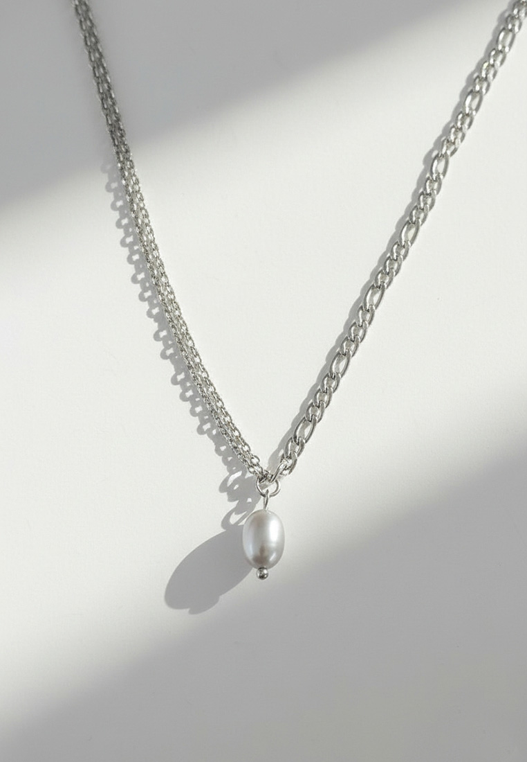 Aeris Grey Pearl Necklace Aeris Grey Pearl Necklace