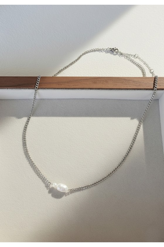 The Duet Pearl Chain Necklace