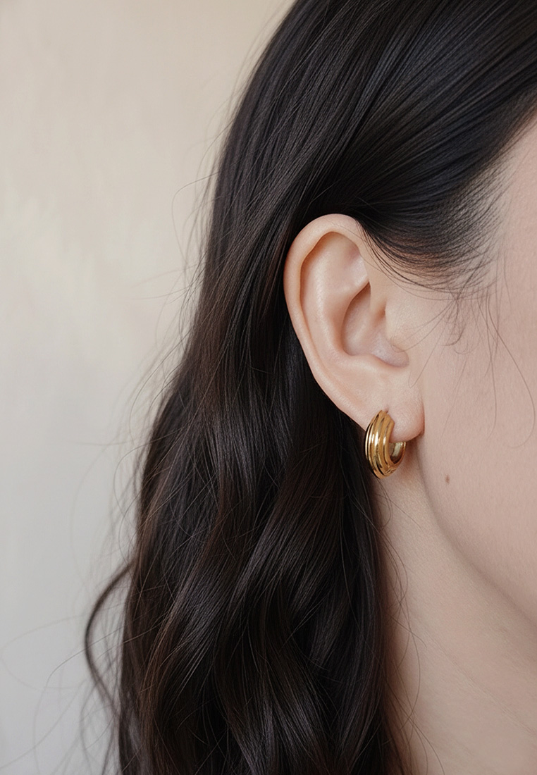 Linear Ribbed Hoop Earrings Linear Ribbed Hoop Earrings