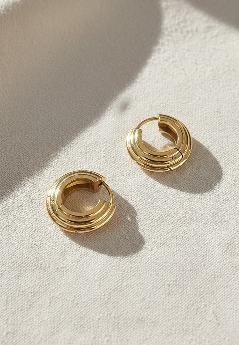 Linear Ribbed Hoop Earrings Linear Ribbed Hoop Earrings