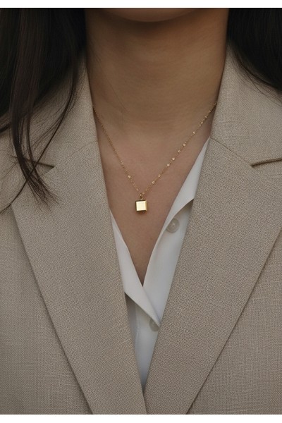 Keoni Square Necklace